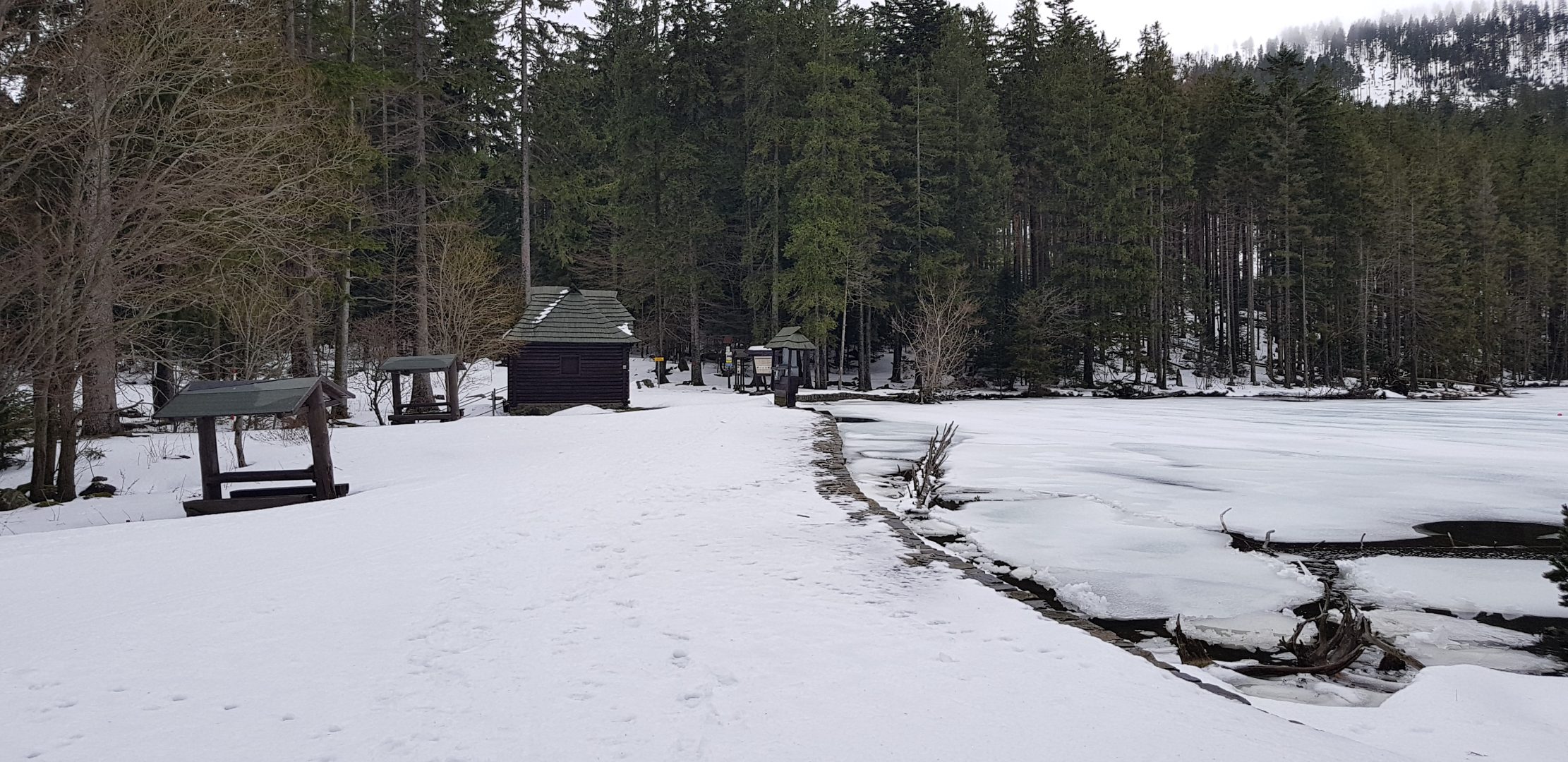 Černé jezero